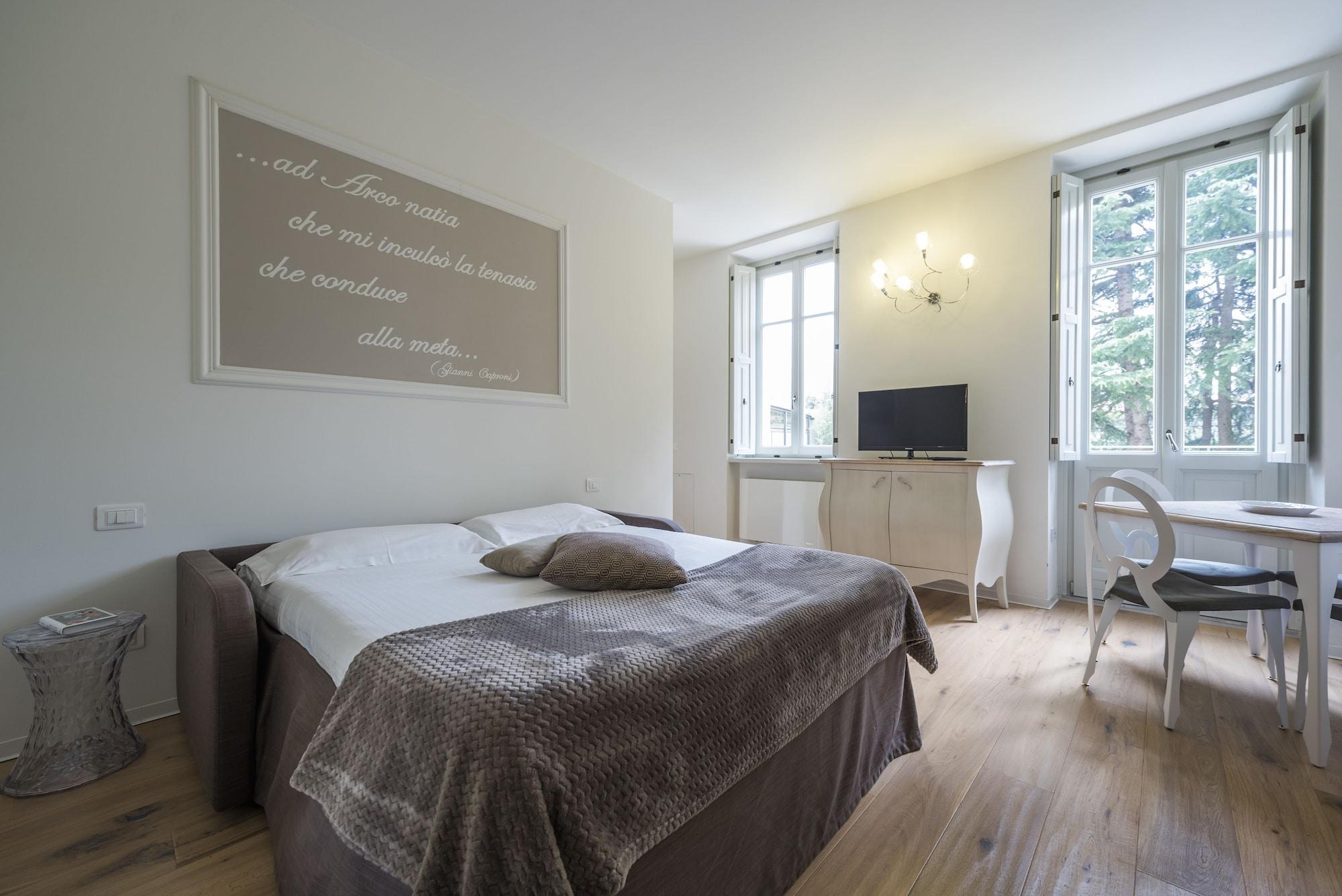 Villa Italia Luxury Suites&Apartments Arco Esterno foto