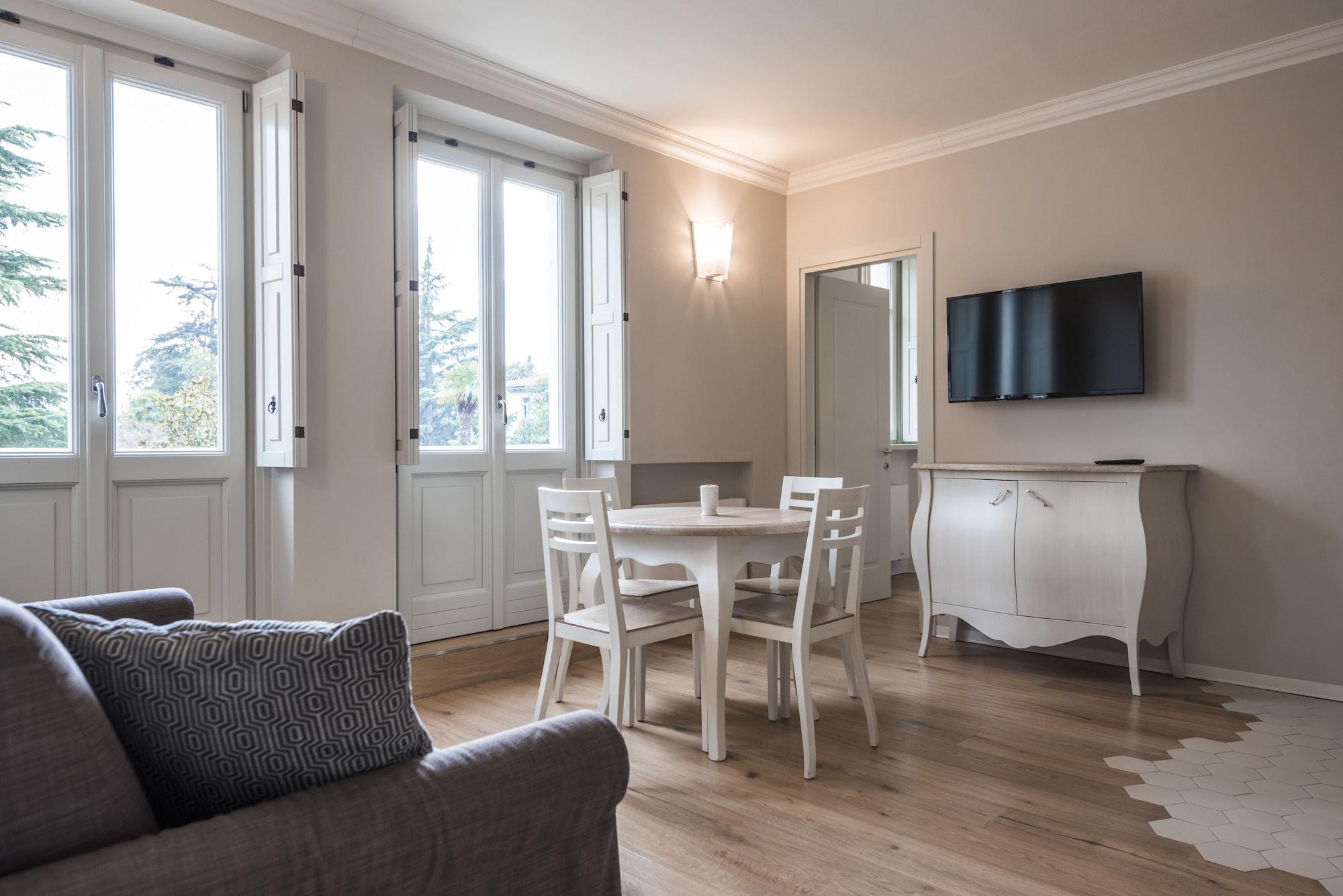 Villa Italia Luxury Suites&Apartments Arco Esterno foto