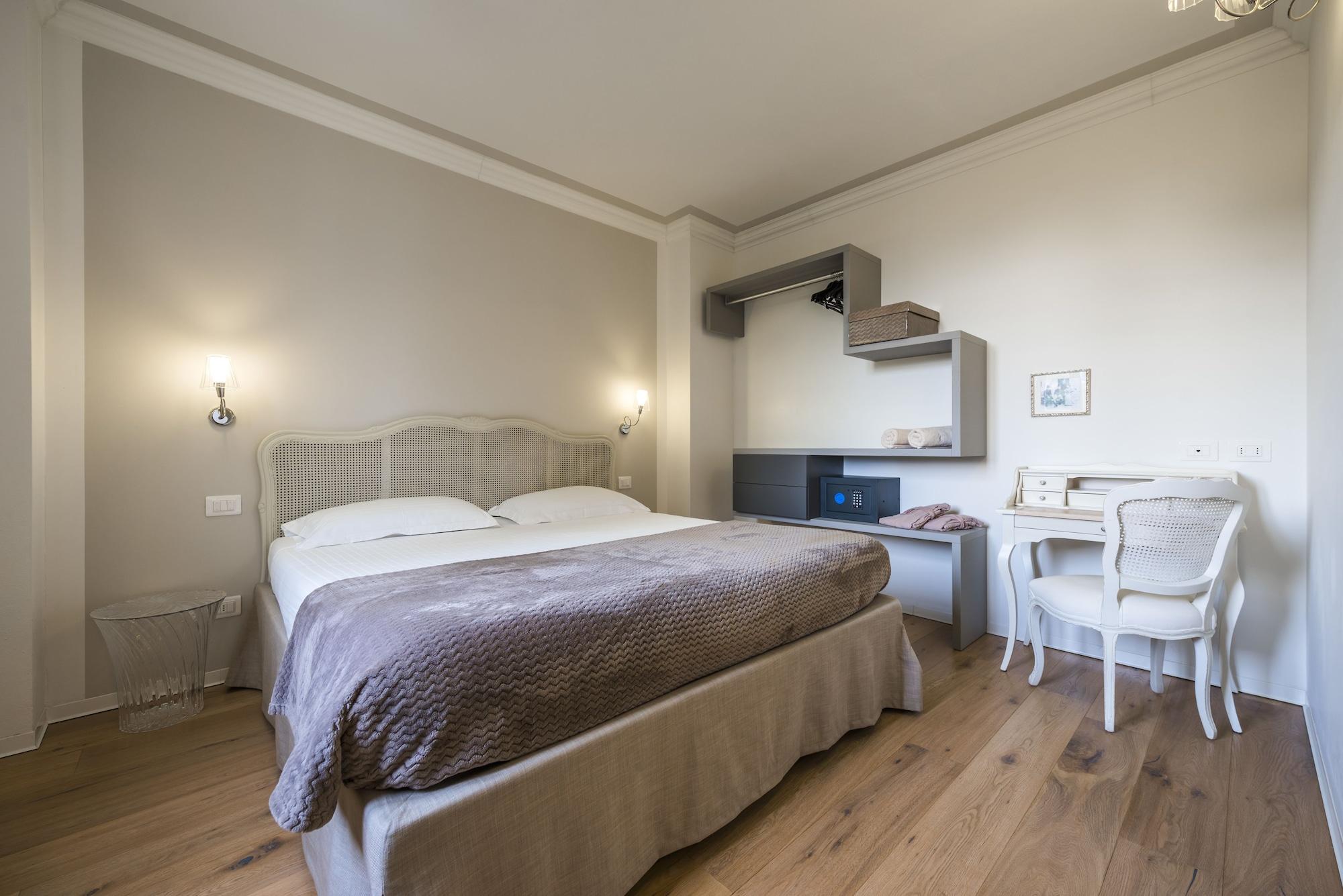 Villa Italia Luxury Suites&Apartments Arco Esterno foto