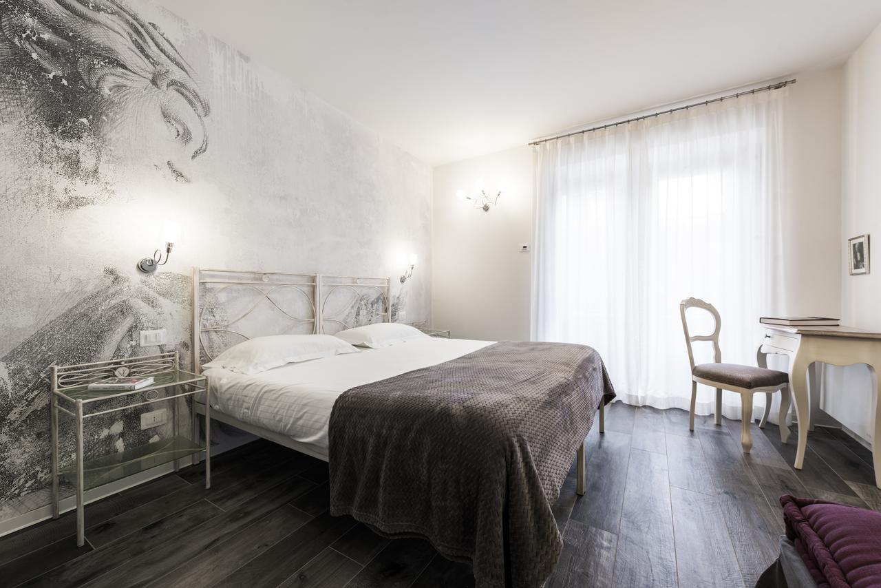 Villa Italia Luxury Suites&Apartments Arco Esterno foto