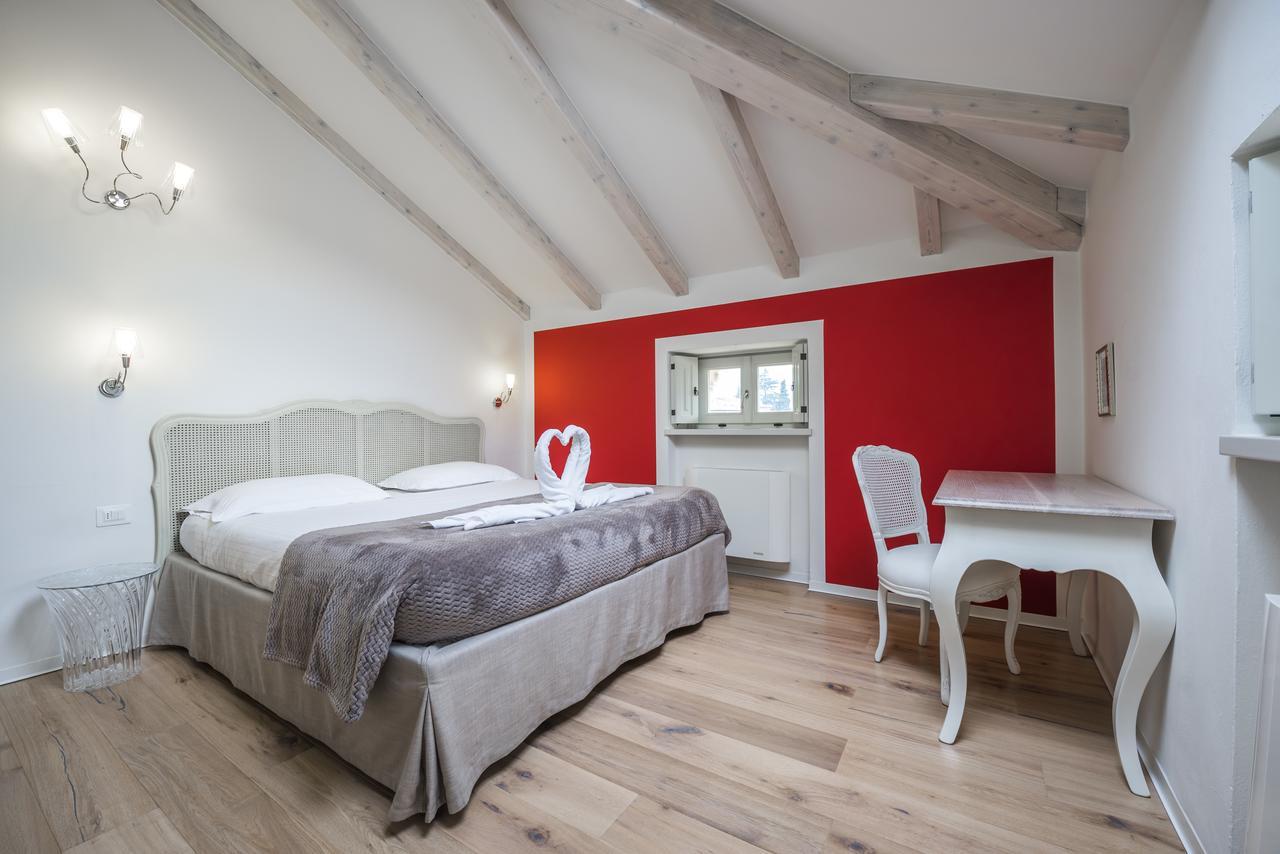 Villa Italia Luxury Suites&Apartments Arco Esterno foto