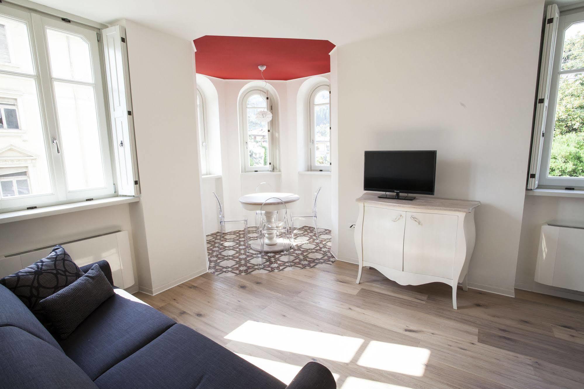 Villa Italia Luxury Suites&Apartments Arco Esterno foto