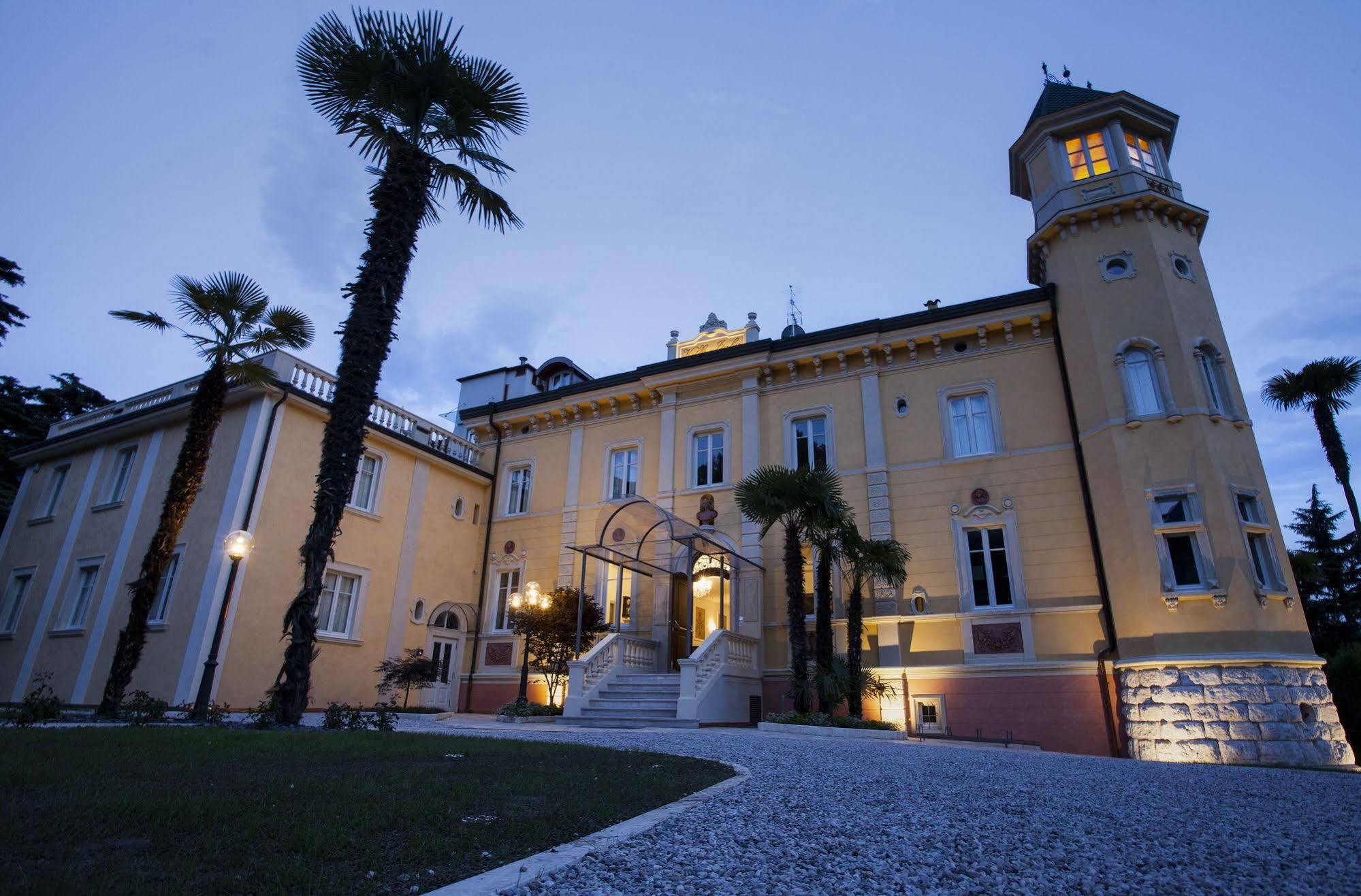 Villa Italia Luxury Suites&Apartments Arco Esterno foto