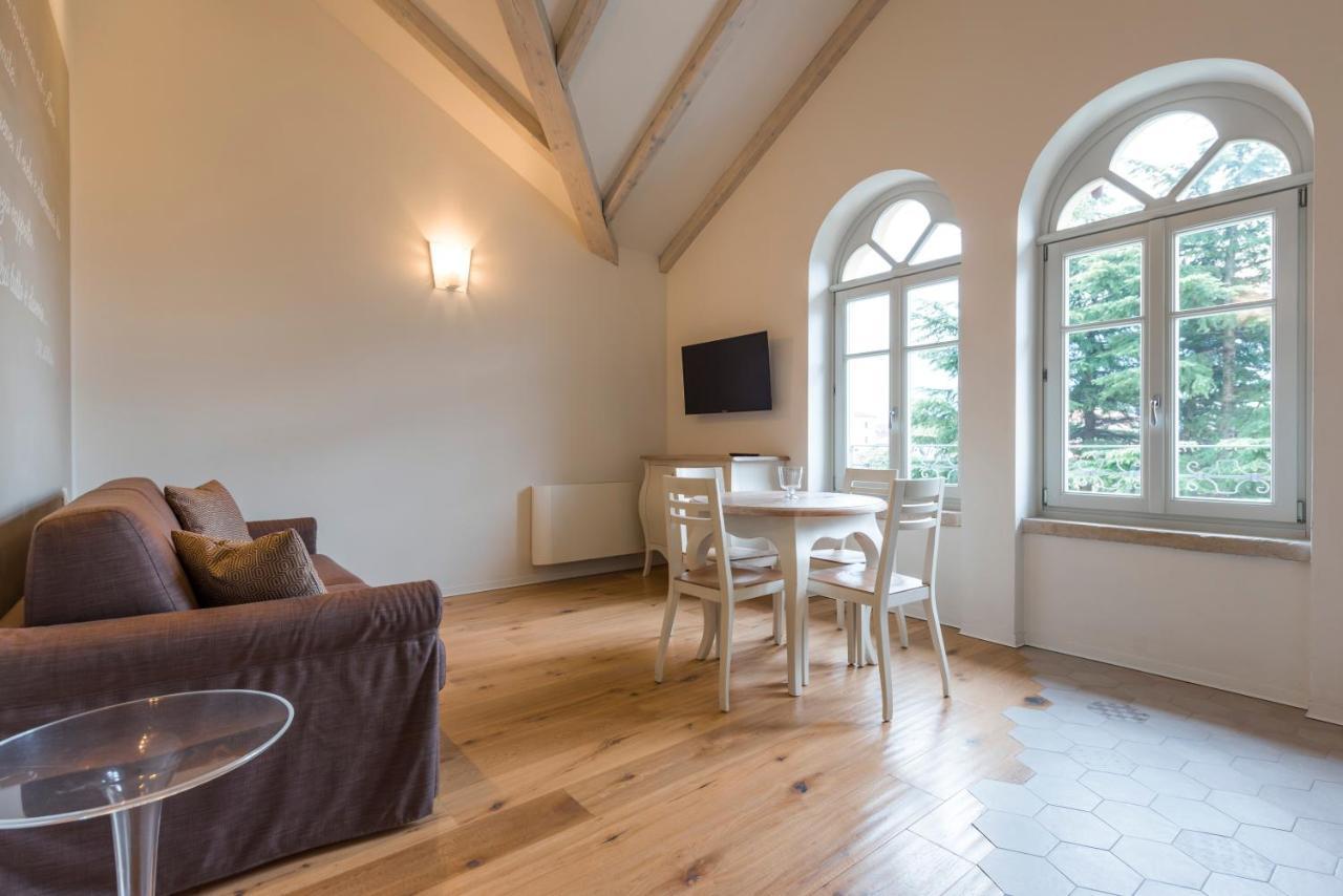 Villa Italia Luxury Suites&Apartments Arco Esterno foto
