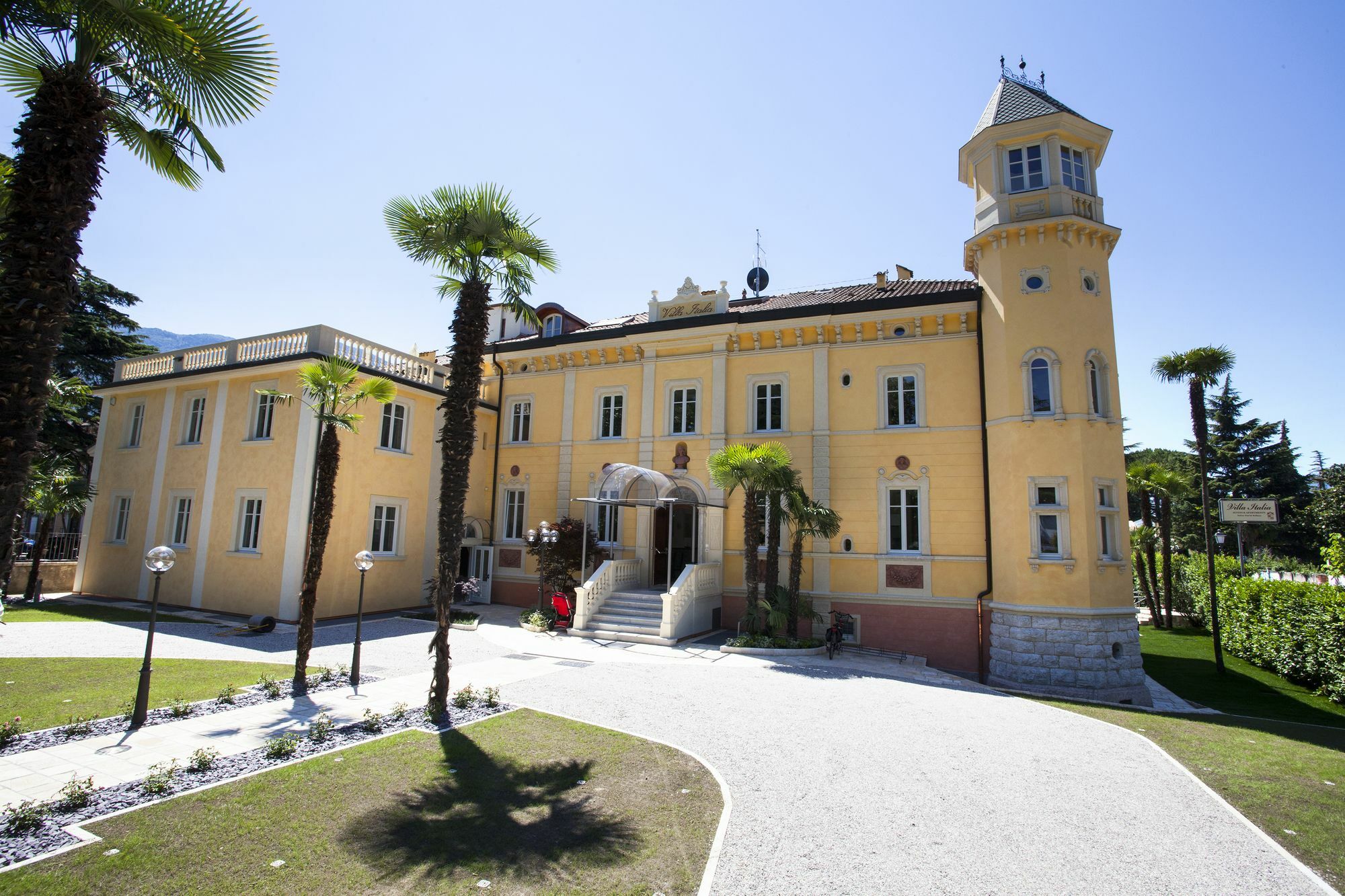 Villa Italia Luxury Suites&Apartments Arco Esterno foto